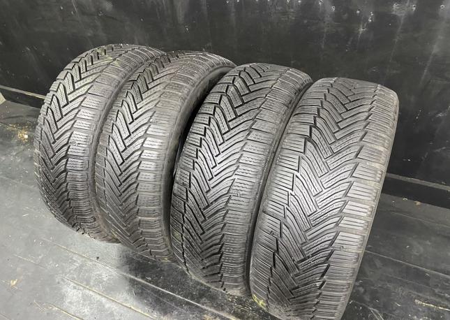 Michelin Alpin 6 215/55 R17