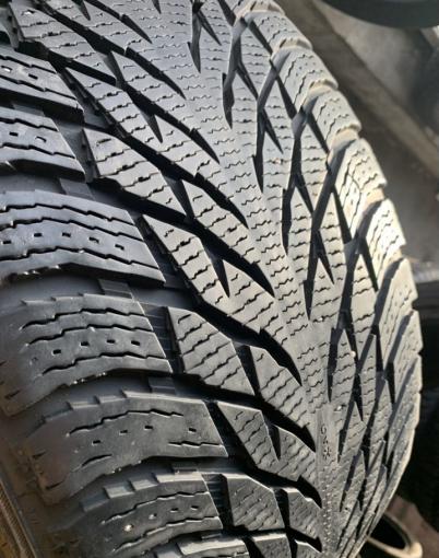 Nokian Tyres WR SUV 275/40 R20 и 315/35 R20