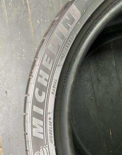 Michelin Pilot Sport 4 S 275/35 R19