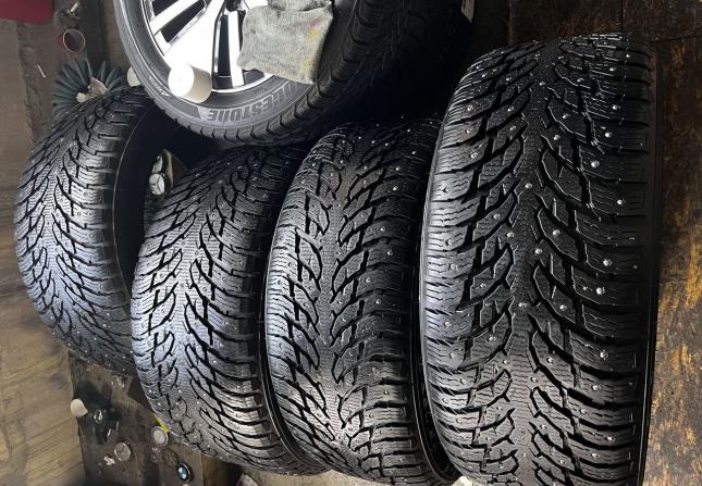 Nokian Tyres Hakkapeliitta 9 315/40 R21