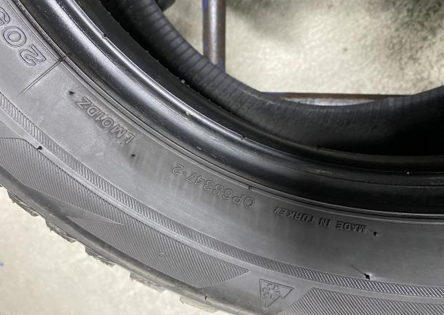 Bridgestone Blizzak LM-001 205/60 R16