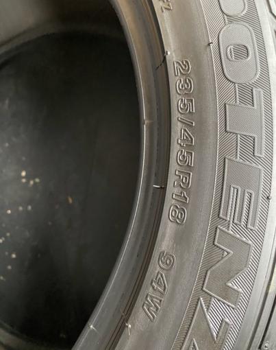 Bridgestone Potenza RE050A 235/45 R18