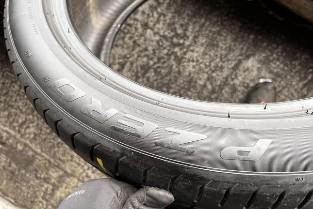 Pirelli P Zero 285/40 R21