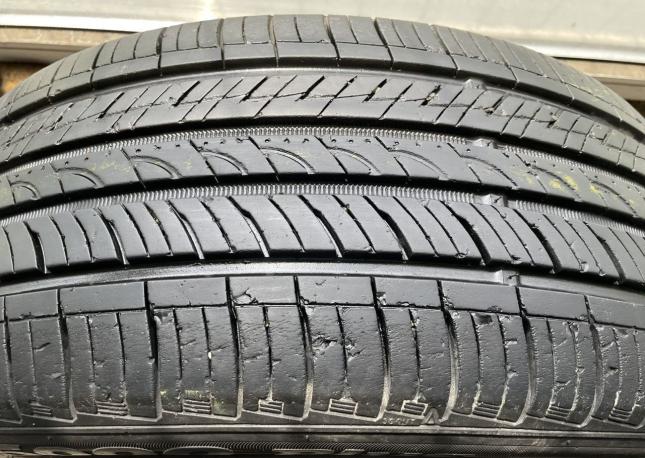 Roadstone N5000 Plus 215/55 R17 94V