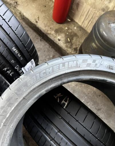 Michelin Pilot Super Sport 255/35 R19