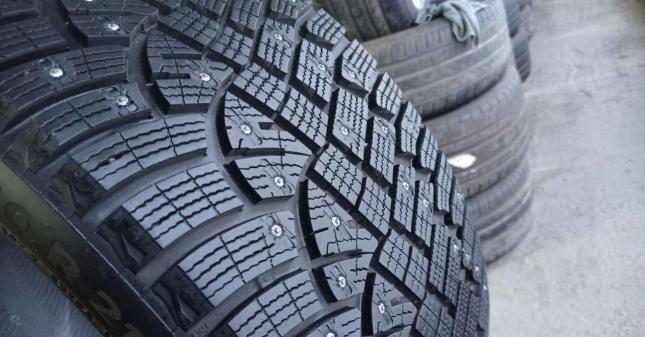 Continental IceContact 2 275/40 R21