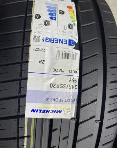 Michelin Pilot Sport 3 PS3 245/35 R20 и 275/30 R20 Y