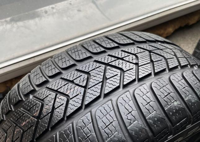 Pirelli Winter Sottozero 3 225/40 R19
