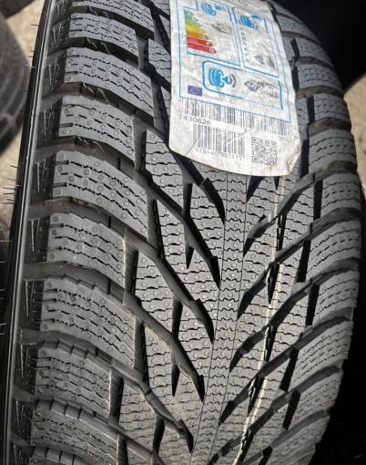 Nokian Tyres Hakkapeliitta R3 225/45 R18