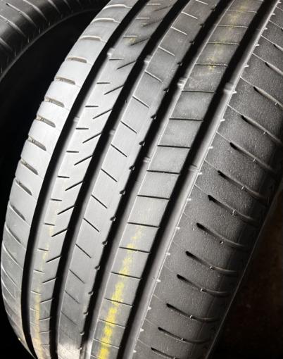 Bridgestone Alenza 001 285/60 R18