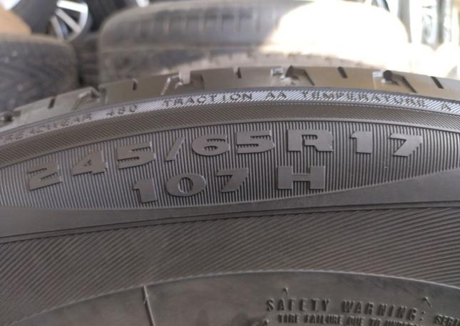 Kumho Road Venture ST KL16 245/65 R17 107H