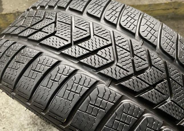 Pirelli Winter Sottozero 3 245/35 R21 96W