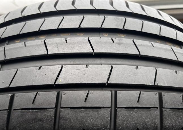Pirelli P Zero II 245/40 R19