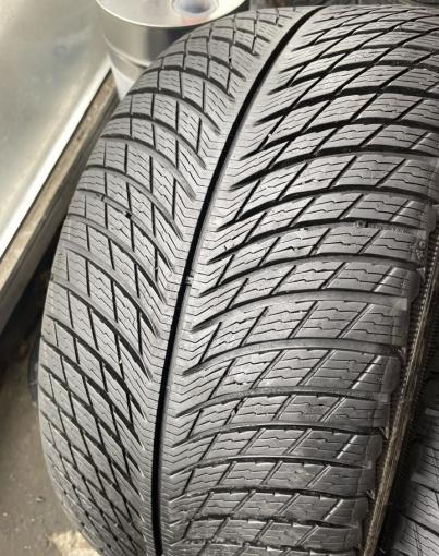 Michelin Alpin 5 245/40 R19 и 275/35 R19 V