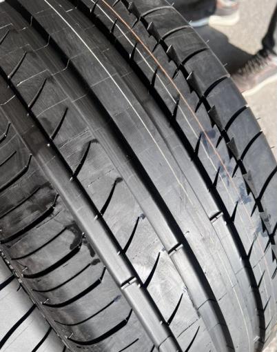 Michelin Latitude Sport 255/45 R20