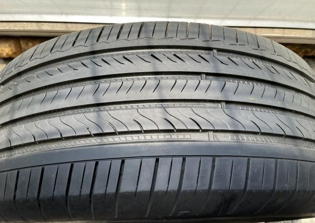 Goodyear Assurance Triplemax 215/55 R17 94V