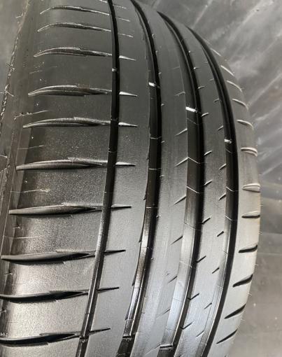 Michelin Pilot Sport 4 245/40 R19