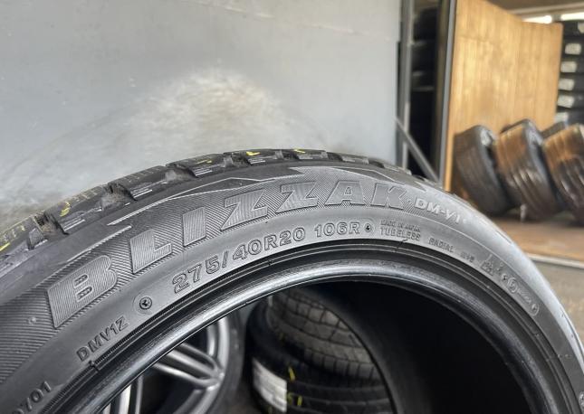 Bridgestone Blizzak DM-V1 275/40 R20 106R