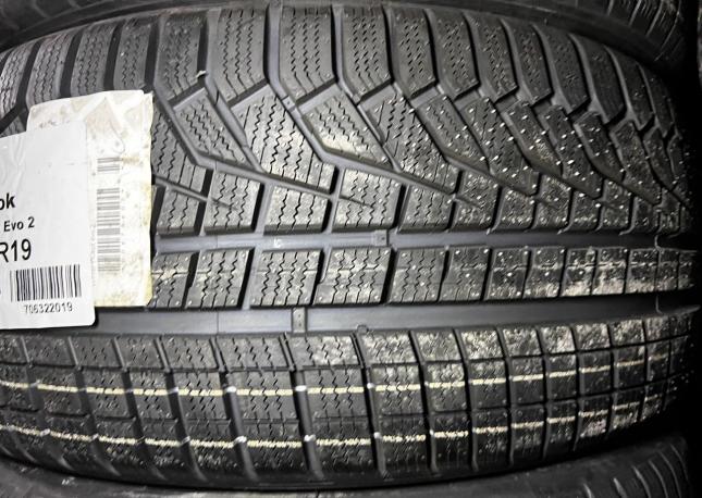 Hankook Winter I&#39;Cept Evo2 W320 255/45 R19