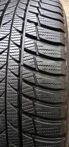 Bridgestone Blizzak LM-001 225/45 R17 91H