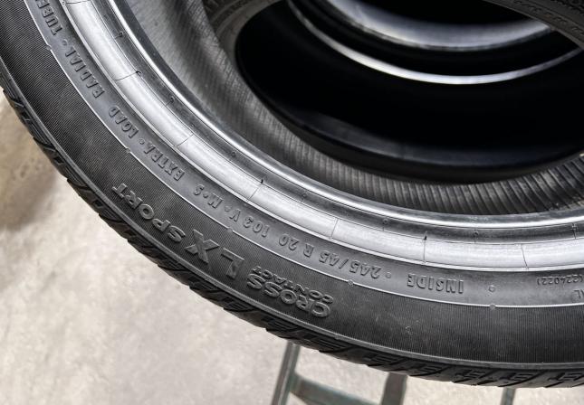 Continental ContiCrossContact LX2 245/45 R20