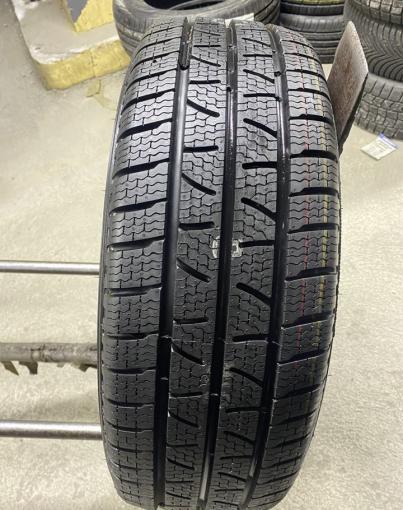 Pirelli Carrier Winter 225/60 R16C