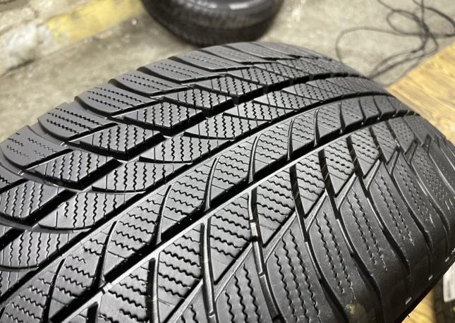 Bridgestone Blizzak LM-001 245/50 R19