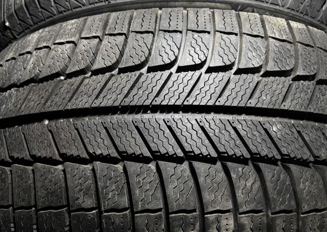 Michelin Latitude X-Ice 255/50 R19