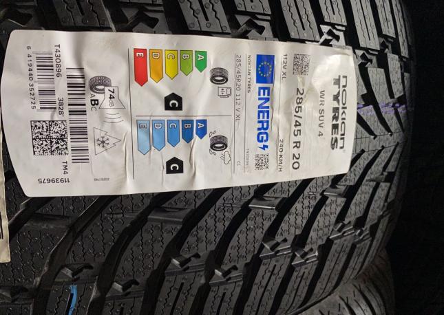 Nokian Tyres WR A4 285/45 R20 112V