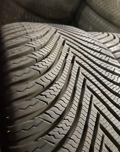 Michelin Alpin 5 215/40 R17