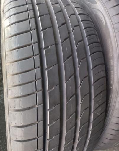 Nexen N Fera RU1 215/55 R17 94V