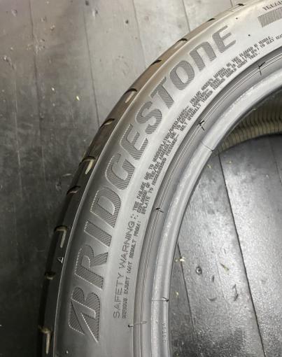 Bridgestone Potenza S001 245/45 R19