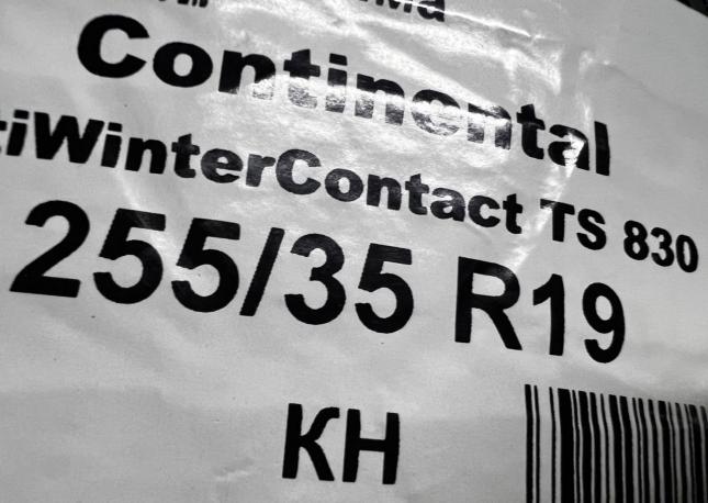 Continental ContiWinterContact TS 830 P 255/35 R19