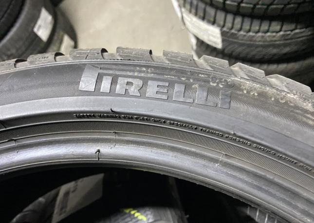 Pirelli Winter Sottozero 3 245/40 R19 и 275/35 R19 98V