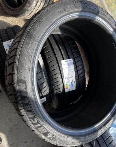 Michelin Pilot Sport 4 S 245/40 R20 и 275/35 R20