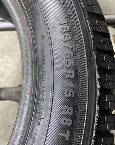 Kumho I&#39;Zen KW23 185/65 R15