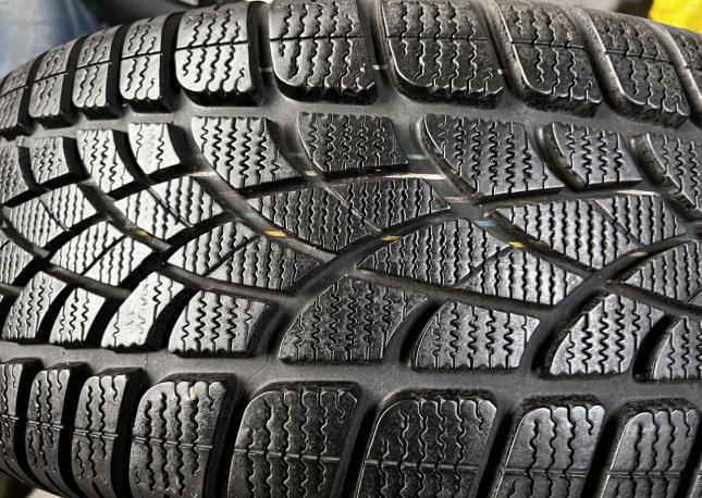 Dunlop SP Winter Sport 3D DSST ROF 235/65 R17