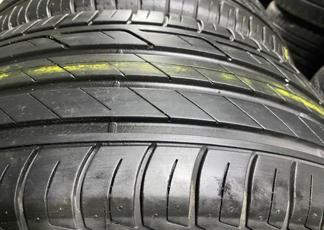 Bridgestone Turanza T001 215/55 R17