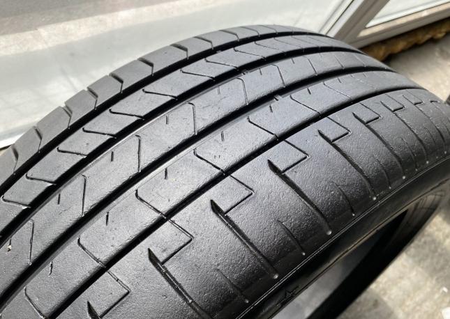 Pirelli P Zero PZ4 245/45 R20 103Y
