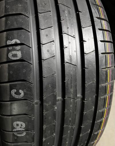 Pirelli P Zero PZ4 265/50 R19