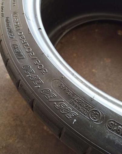 Michelin Pilot Super Sport 305/30 R20