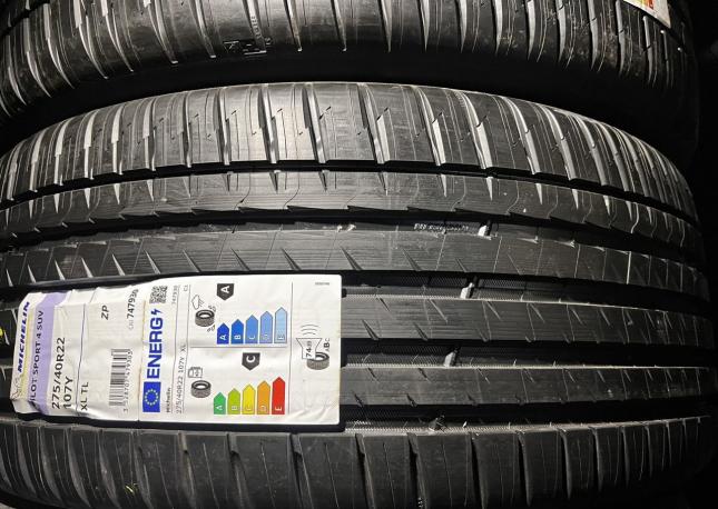 Michelin Pilot Sport 4 S 315/35 R22 и 275/40 R22