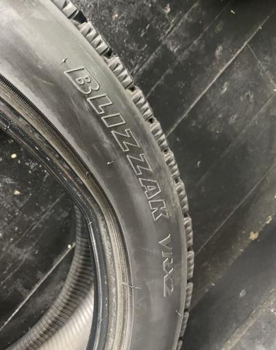 Bridgestone Blizzak VRX2 225/45 R18