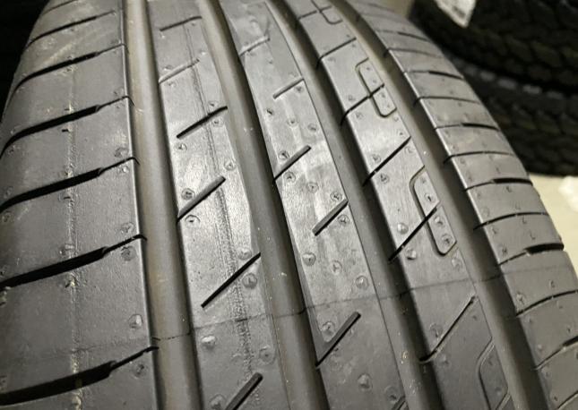 Goodyear EfficientGrip Performance 215/60 R17 96H