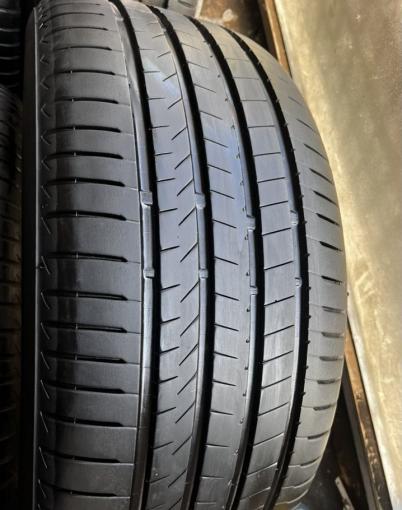 Bridgestone Alenza 001 275/45 R21