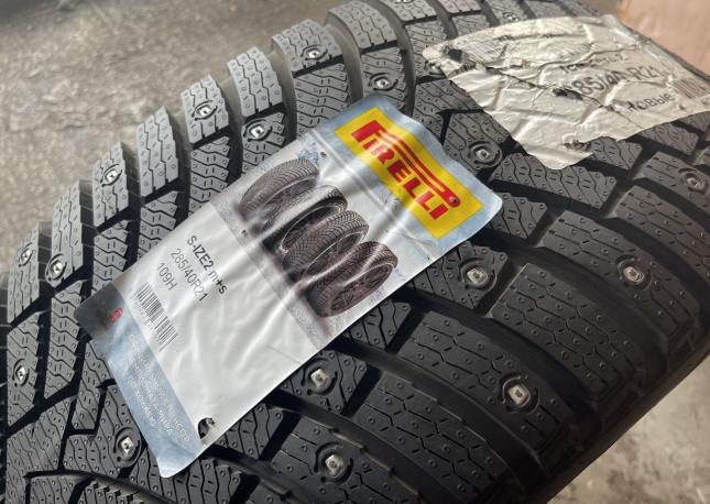 Pirelli Ice Zero 2 285/40 R21 109H