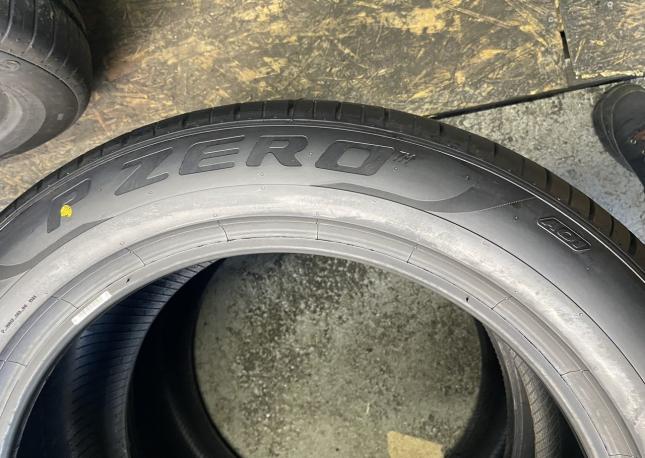 Pirelli P Zero PZ4 285/45 R20 112Y