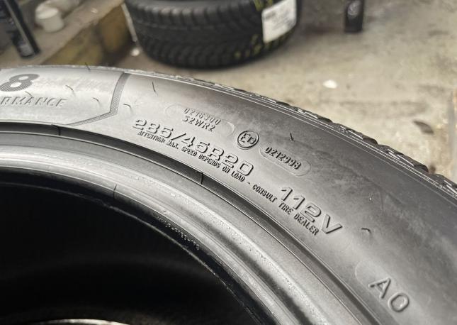 Goodyear UltraGrip 8 Performance 285/45 R20 112V