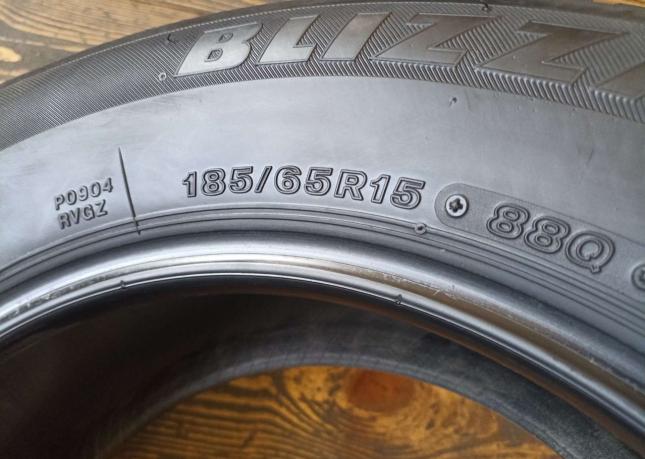 Bridgestone Blizzak VRX2 185/65 R15