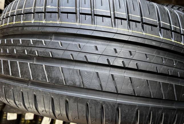 Michelin Pilot Sport 3 240/40 R18